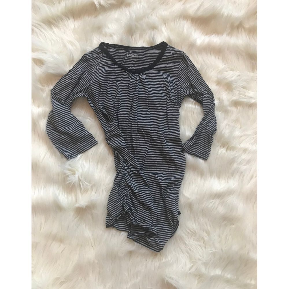 A‎ pea in the pod stripe maternity top S